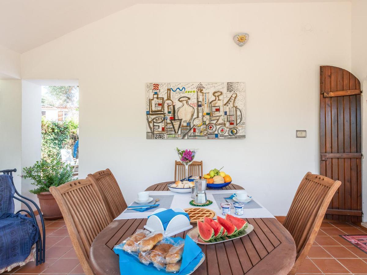 Il Giardino Dell'Arte Bed & Breakfast Capoterra Bagian luar foto