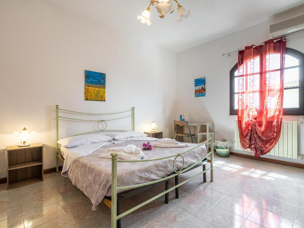 Il Giardino Dell'Arte Bed & Breakfast Capoterra Bagian luar foto