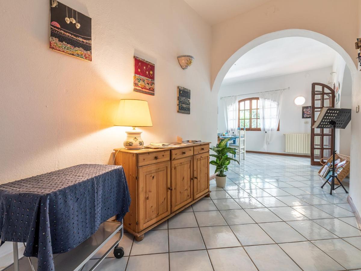 Il Giardino Dell'Arte Bed & Breakfast Capoterra Bagian luar foto